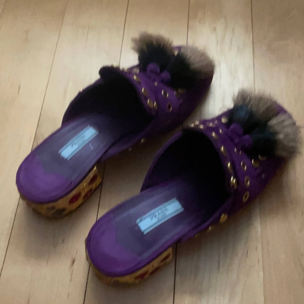 Prada Like new unique suede shoes collectible
